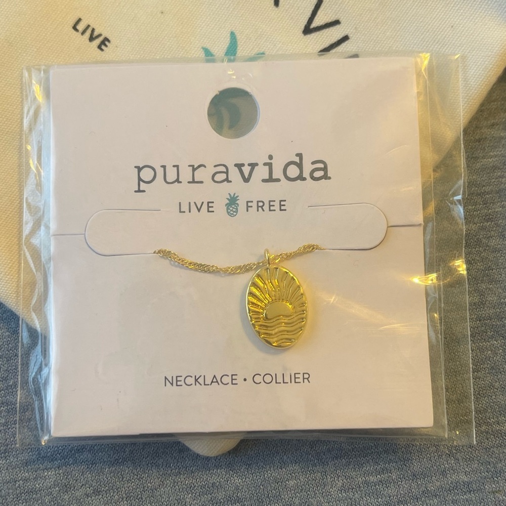 Gold Pura Vida necklace